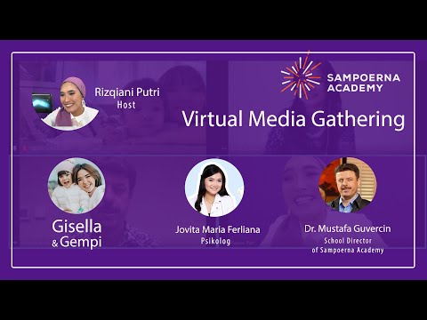 Rizqiani Putri MC Surabaya for Virtual Media Gathering Sampoerna Academy